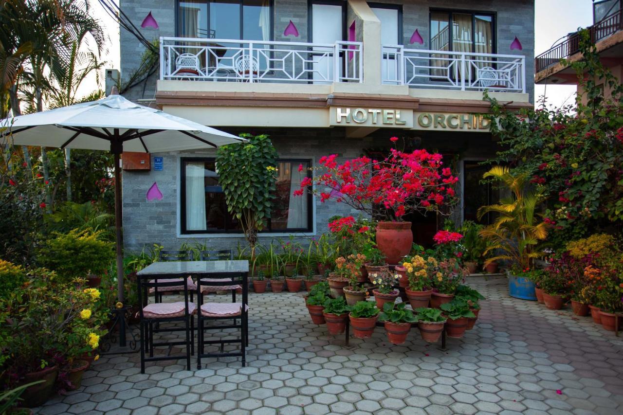 Hotel Orchid Покхара Экстерьер фото