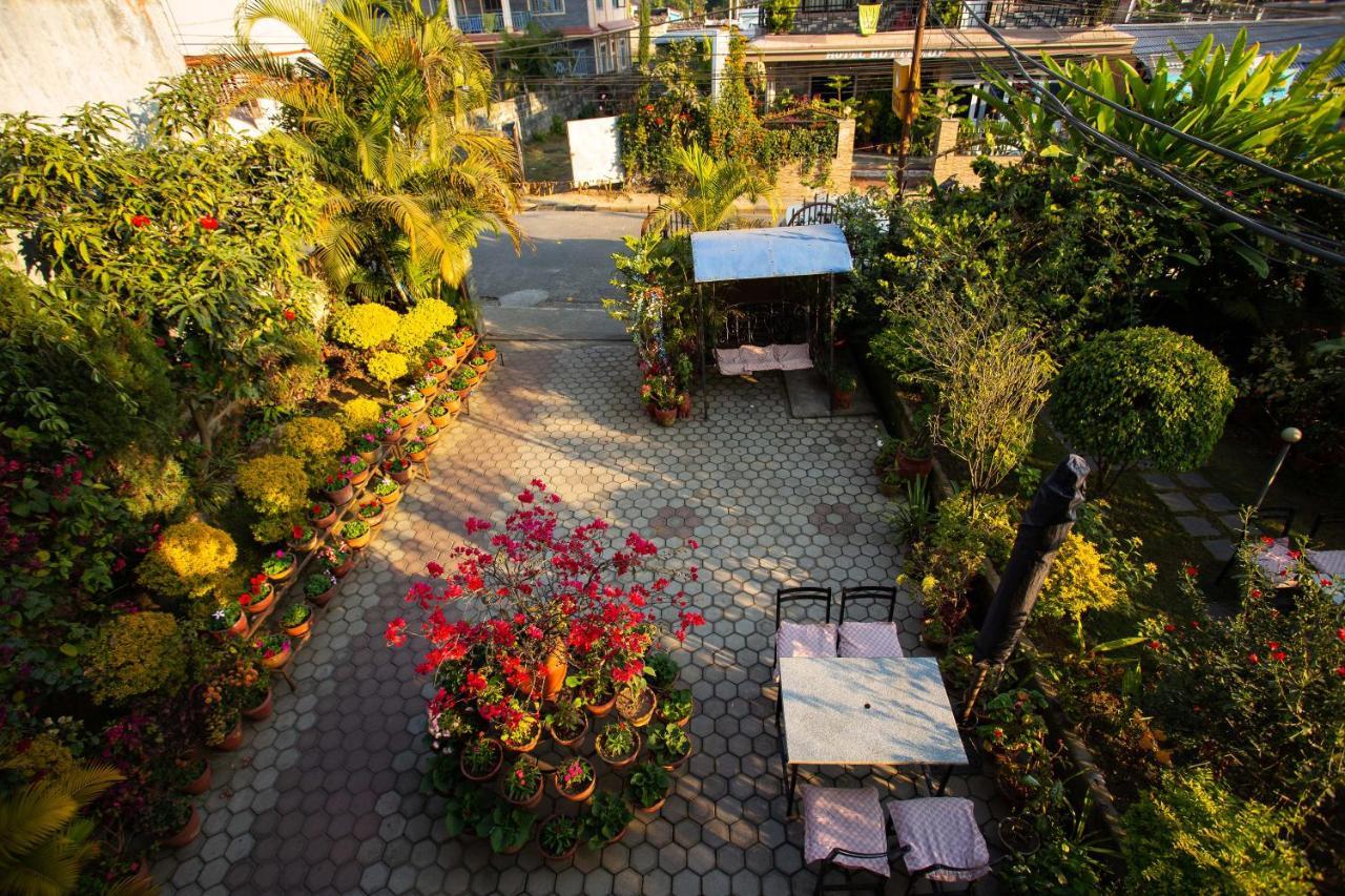 Hotel Orchid Покхара Экстерьер фото
