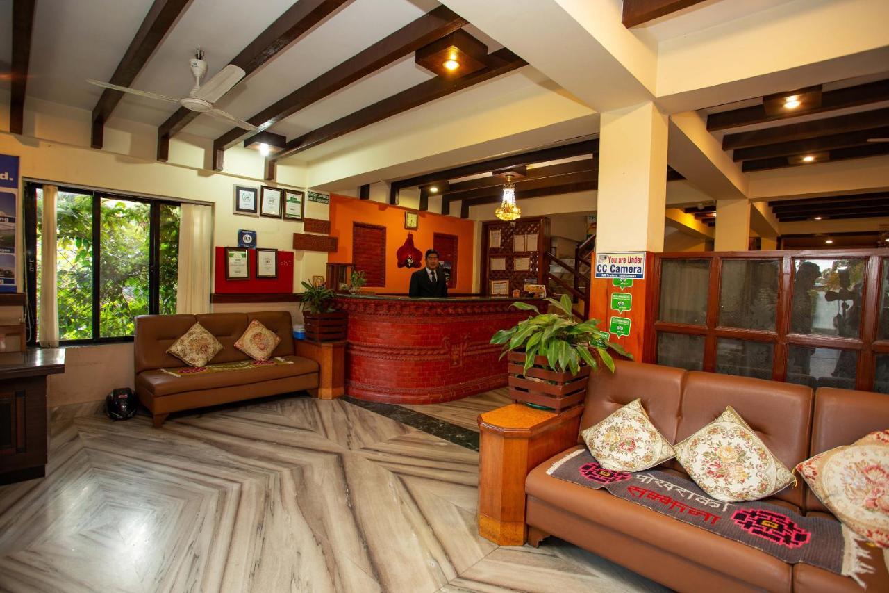 Hotel Orchid Покхара Экстерьер фото