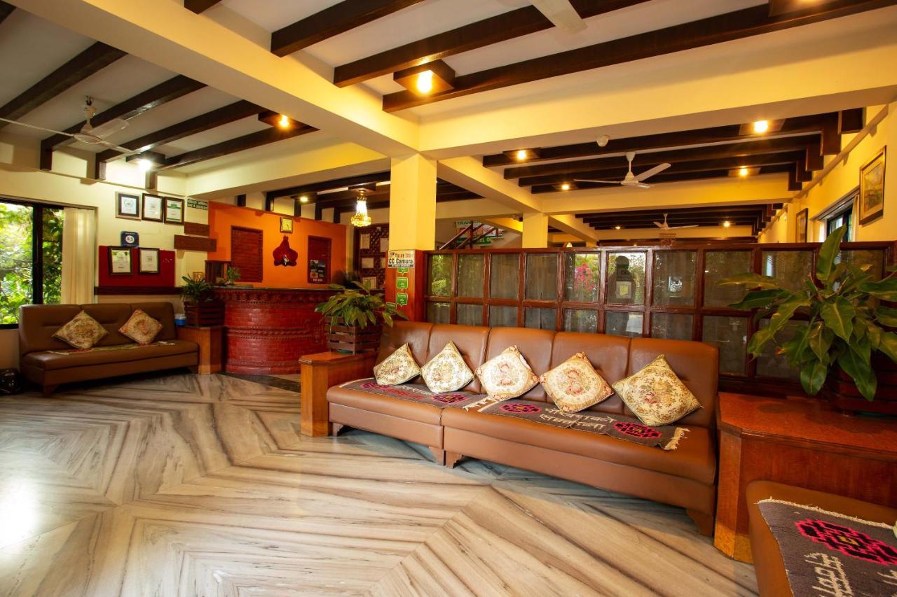 Hotel Orchid Покхара Экстерьер фото